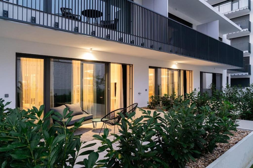 Gold Garden Terrace Apartment Brno Esterno foto